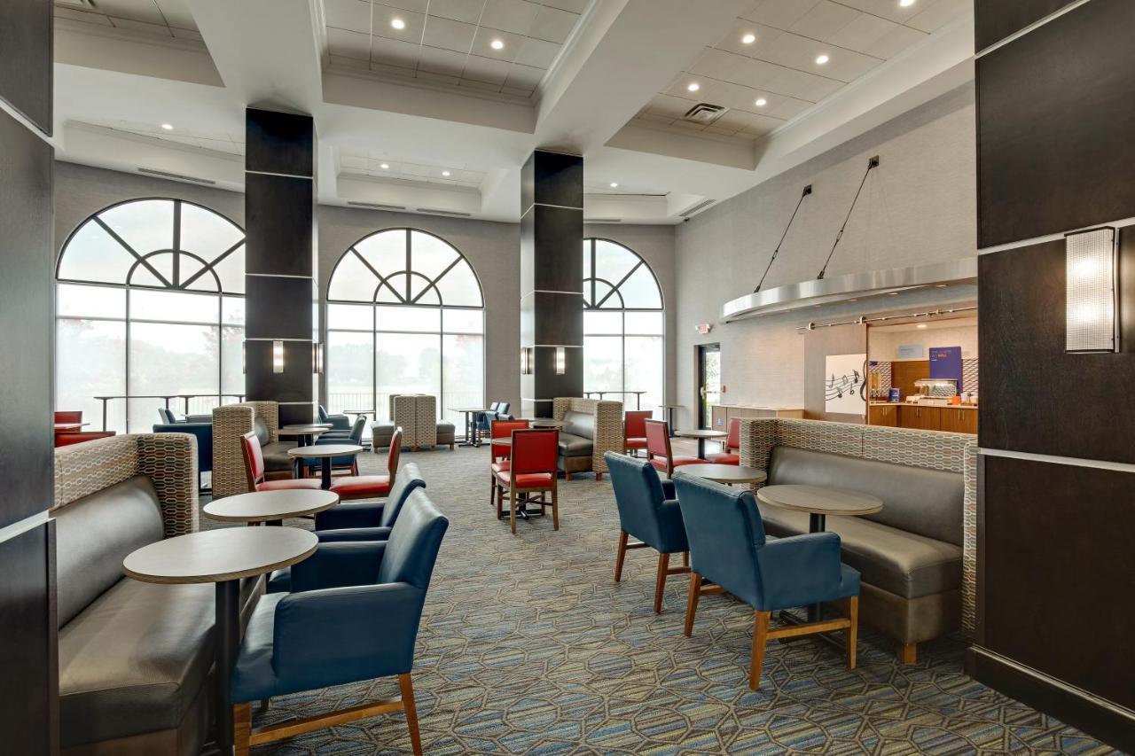 Holiday Inn Express Nashville-Opryland By Ihg Exterior foto