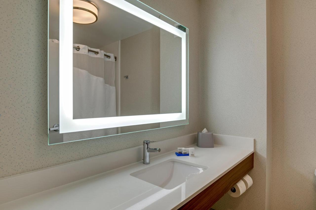 Holiday Inn Express Nashville-Opryland By Ihg Exterior foto